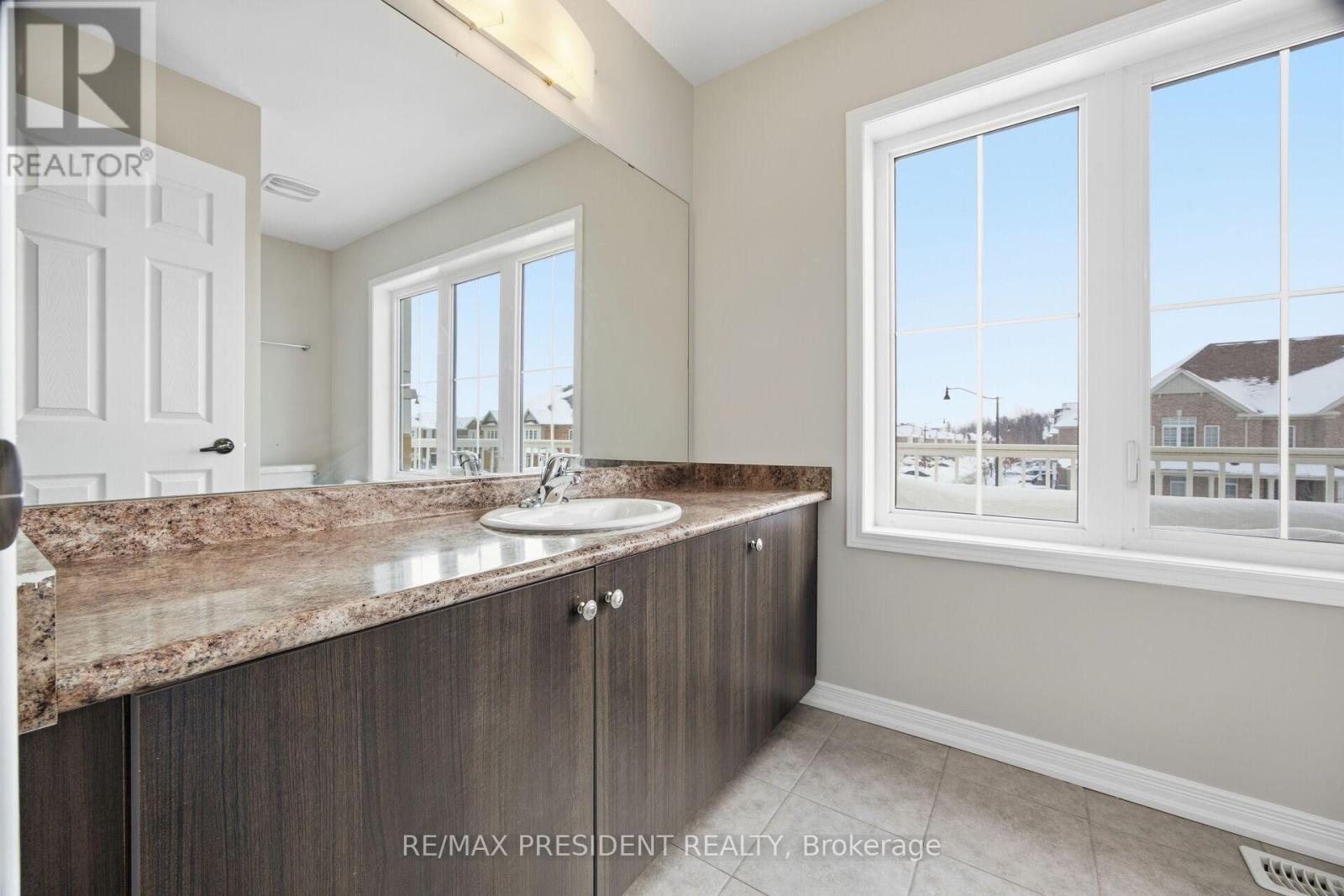 584 Remembrance Road, Brampton, Ontario  L7A 4N2 - Photo 37 - W12931082