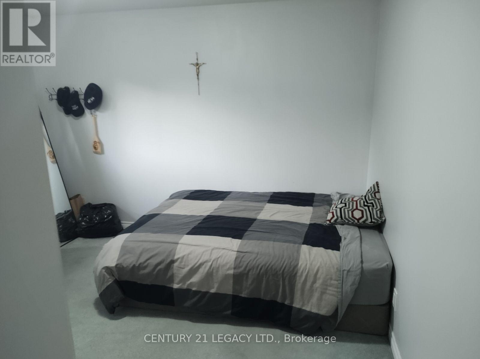 129 Mccraney Street W, Oakville, Ontario  L6H 1H5 - Photo 10 - W12931084