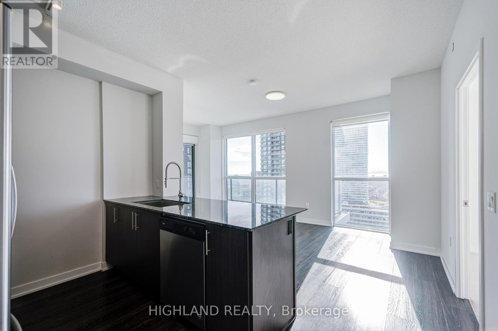 1918 - 4055 Parkside Village Drive, Mississauga (City Centre), Ontario  L5B 0K8 - Photo 6 - W12931090