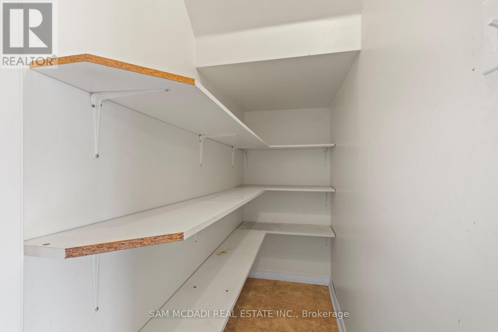 5783 Tiz Road, Mississauga, Ontario  L5R 0B4 - Photo 15 - W12931104