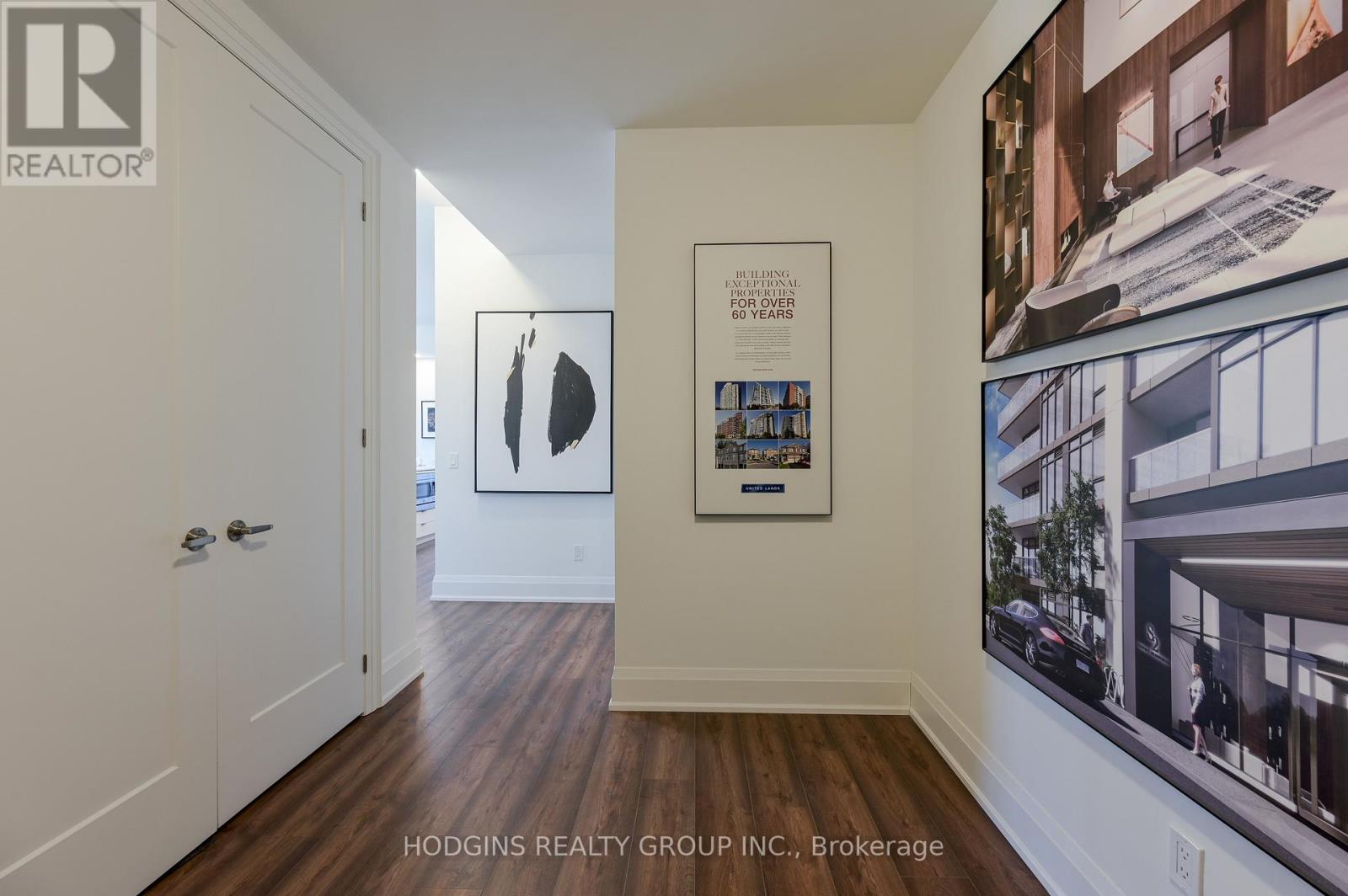 1711 - 1035 Southdown Road, Mississauga, Ontario  L5J 0A2 - Photo 4 - W12931106