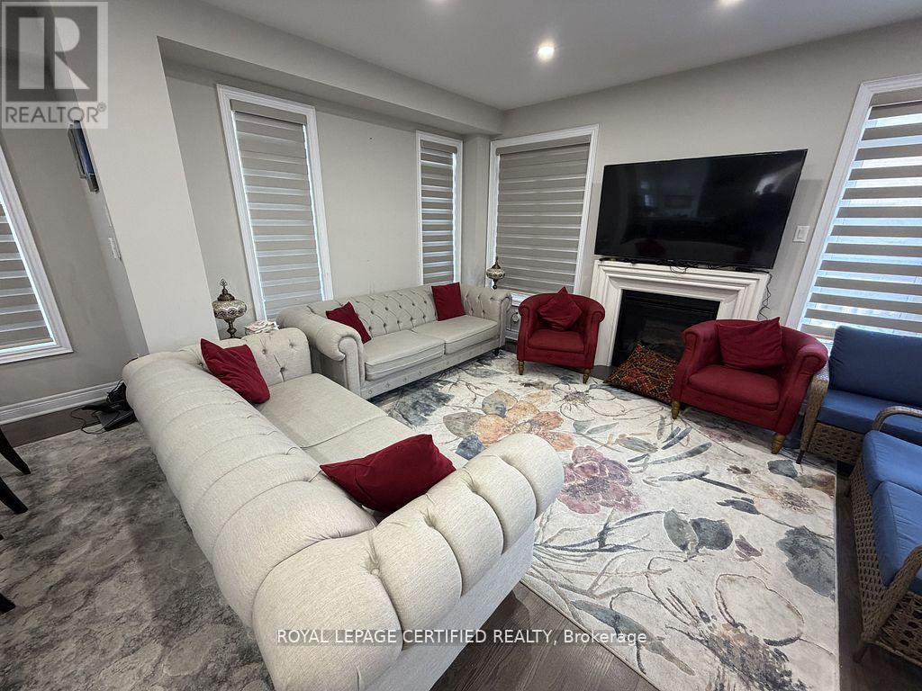 1111 Hamman Way, Milton, Ontario  L9E 1K2 - Photo 7 - W12931118