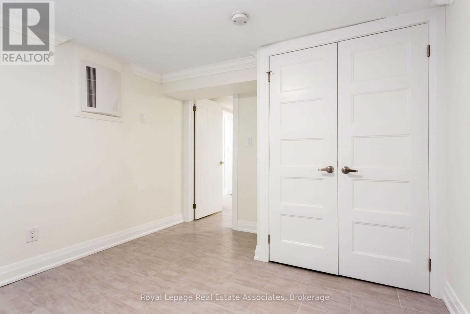 Lower Level - 669 Indian Road, Toronto, Ontario  M6P 1H8 - Photo 8 - W12931124