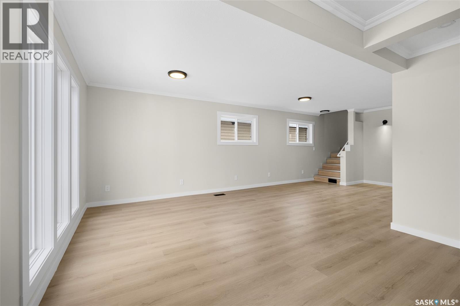 2150 Elliott Street, Regina, Saskatchewan  S4N 3H2 - Photo 2 - SK031430