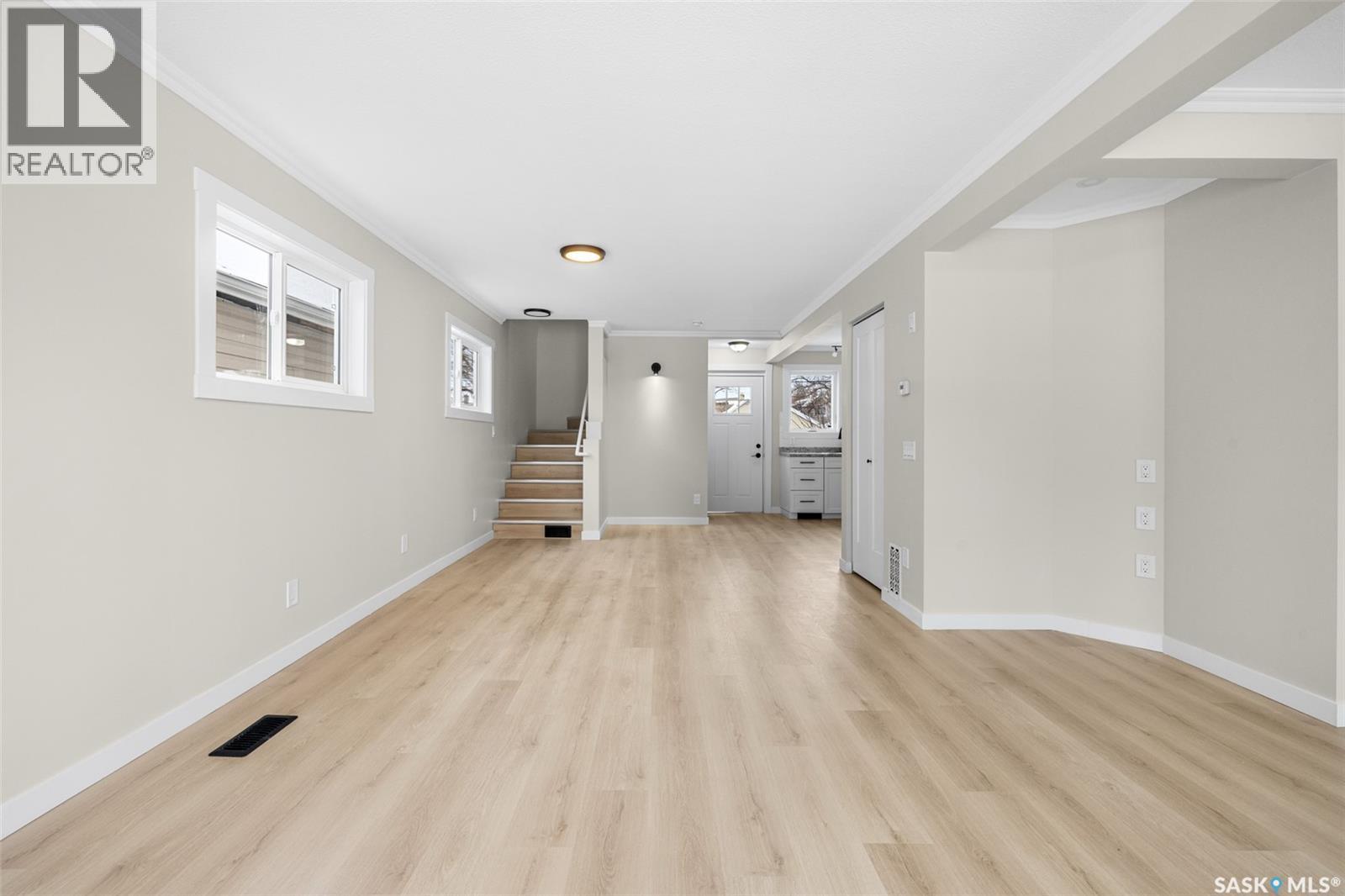 2150 Elliott Street, Regina, Saskatchewan  S4N 3H2 - Photo 3 - SK031430