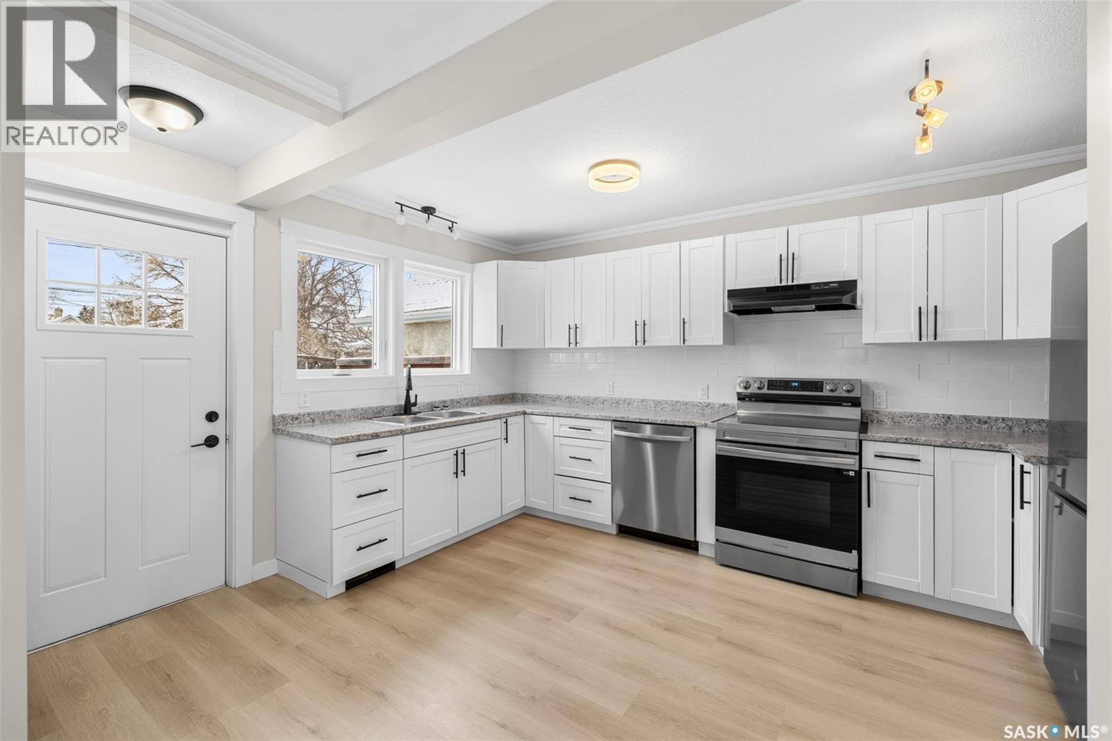 2150 Elliott Street, Regina, Saskatchewan  S4N 3H2 - Photo 7 - SK031430