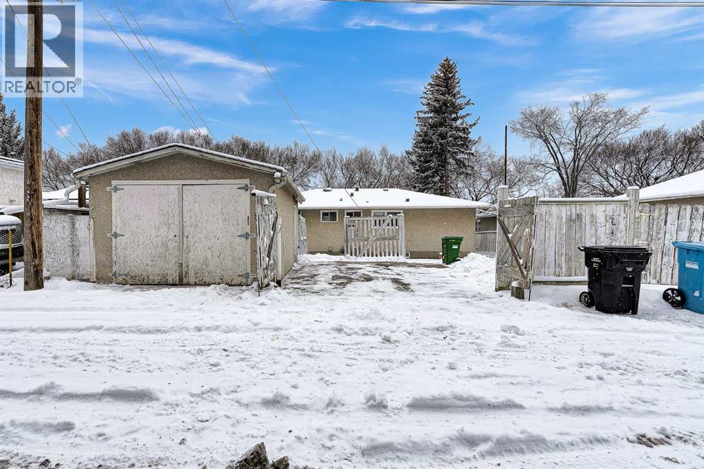 1483 Northmount Drive Nw, Calgary, Alberta  T2L 0G7 - Photo 37 - A2287712