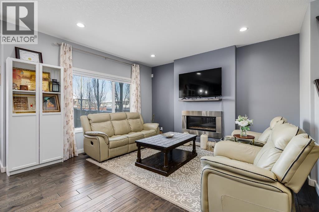 52 Cooperstown Place SW, Airdrie, Alberta  T4B 3T5 - Photo 2 - A2297023