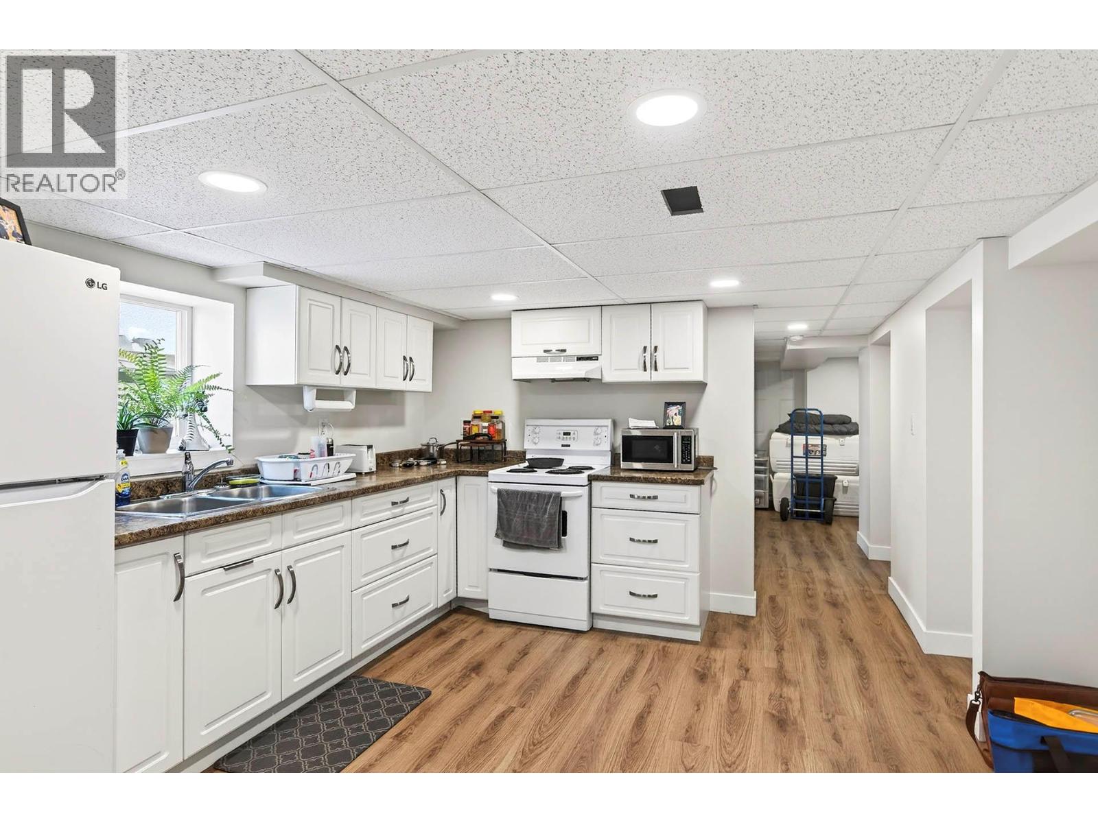 862 Battle Street, Kamloops, British Columbia  V2C 2M8 - Photo 32 - 10381046