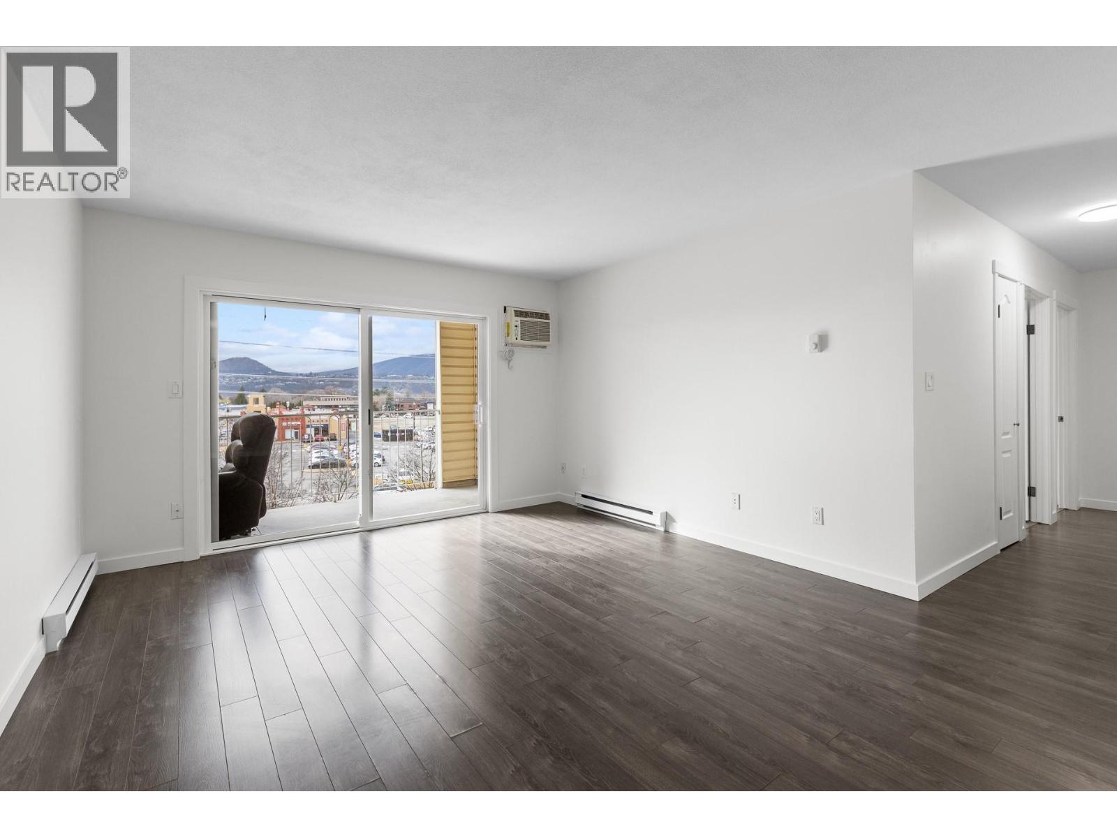 769 Klo Road Unit# 402, Kelowna, British Columbia  V1Y 9L9 - Photo 2 - 10380868