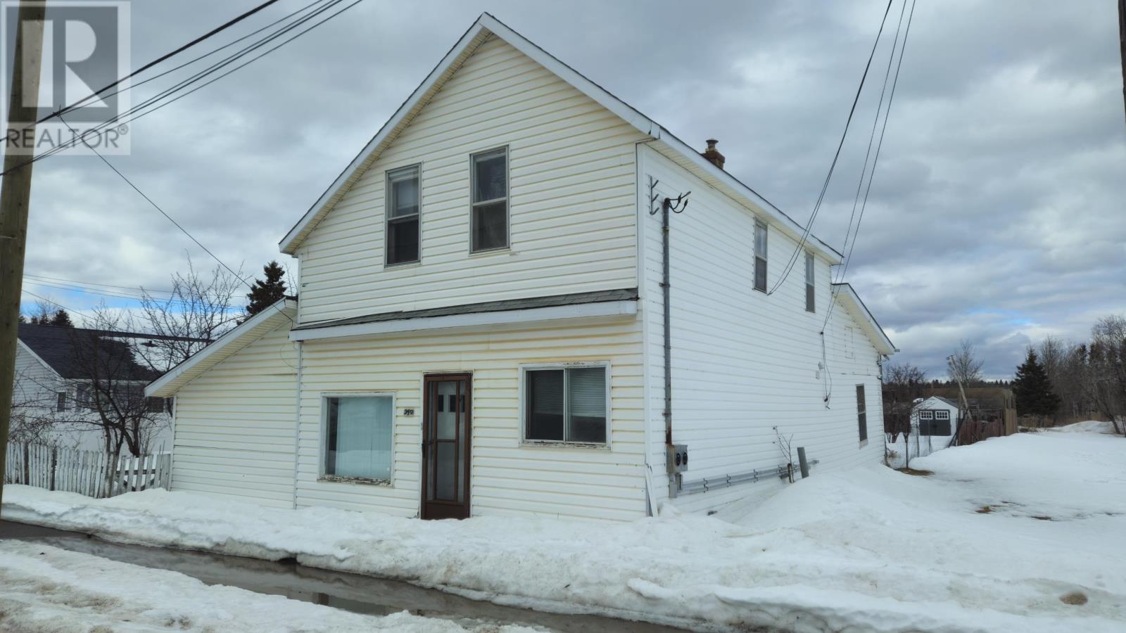 340 First AVE, Thunder Bay, Ontario