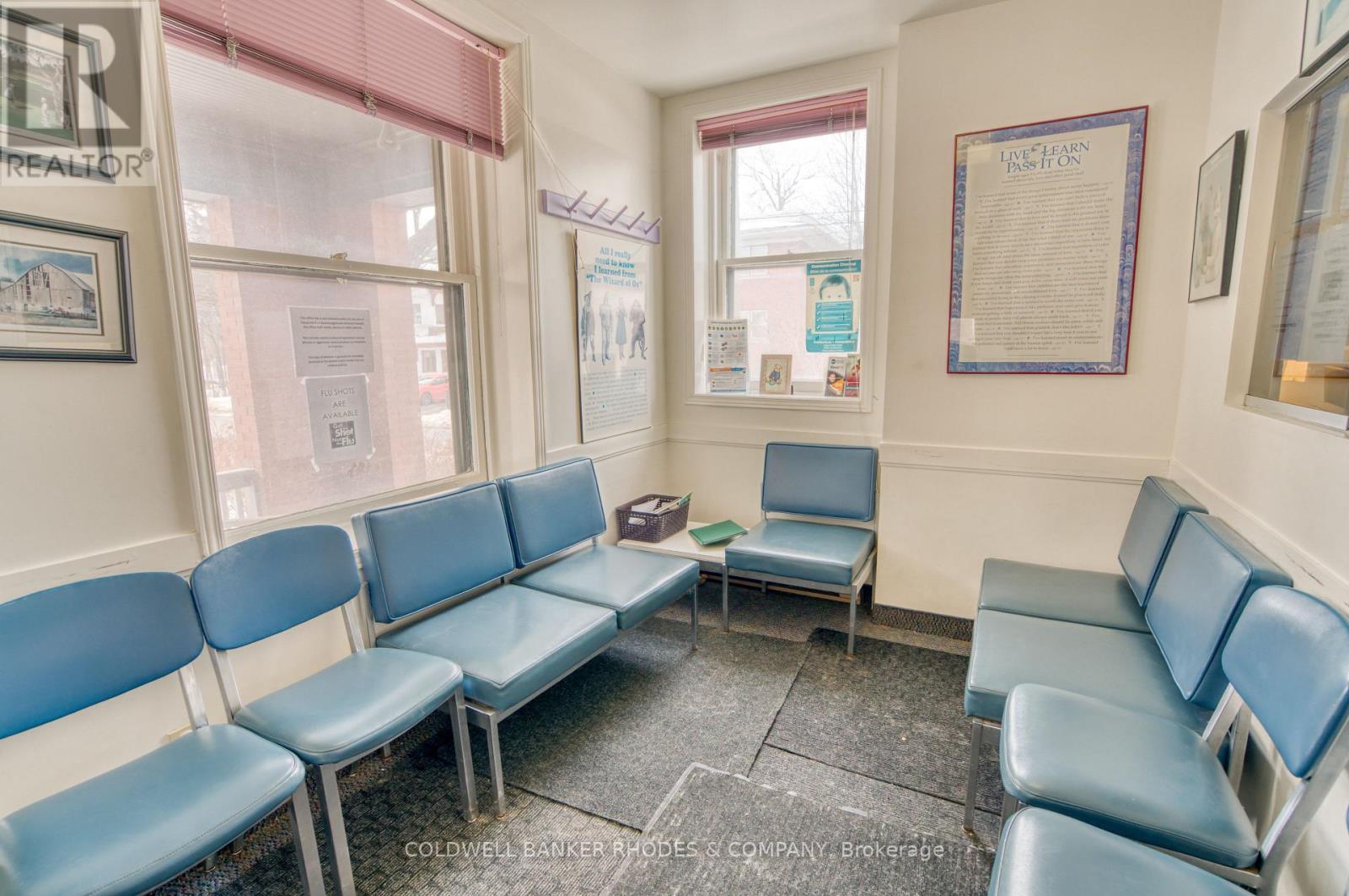 505 O'connor Street, Ottawa, Ontario  K1S 1Y8 - Photo 2 - X12931180