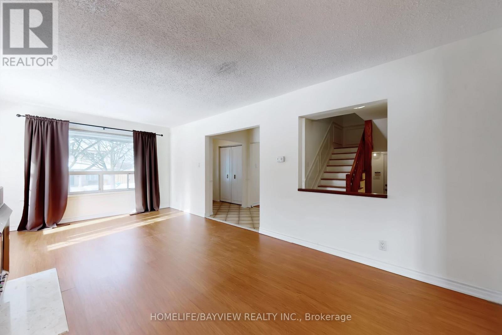 22 Marowyne Drive, Toronto, Ontario  M2J 2A4 - Photo 12 - C12931166