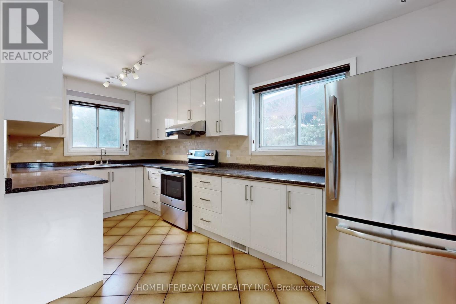 22 Marowyne Drive, Toronto, Ontario  M2J 2A4 - Photo 19 - C12931166