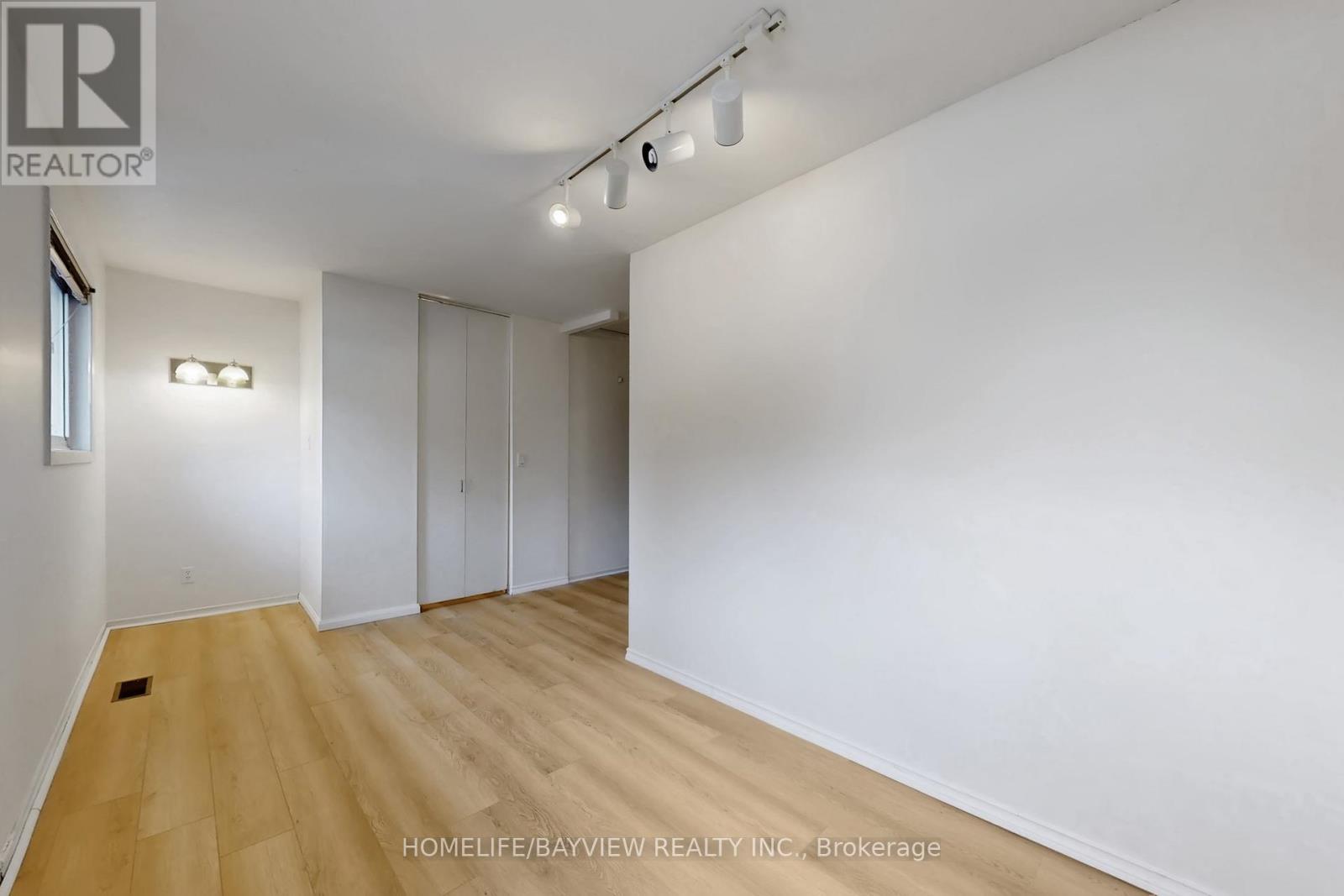 22 Marowyne Drive, Toronto, Ontario  M2J 2A4 - Photo 32 - C12931166