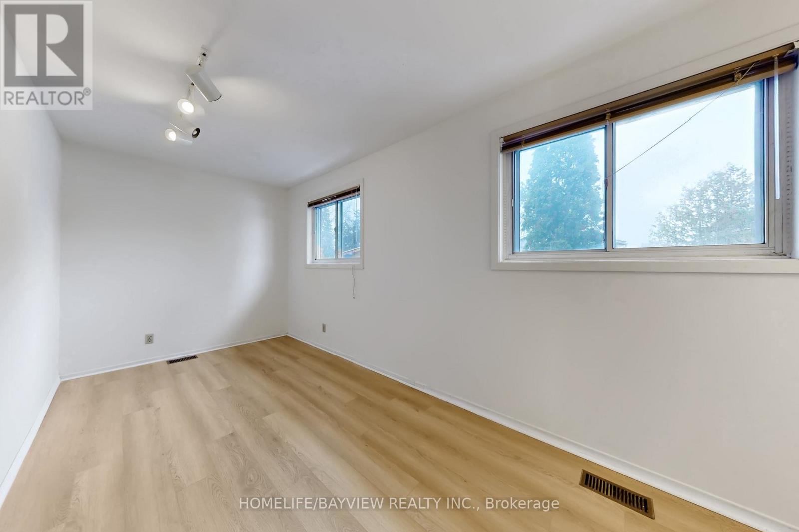 22 Marowyne Drive, Toronto, Ontario  M2J 2A4 - Photo 34 - C12931166