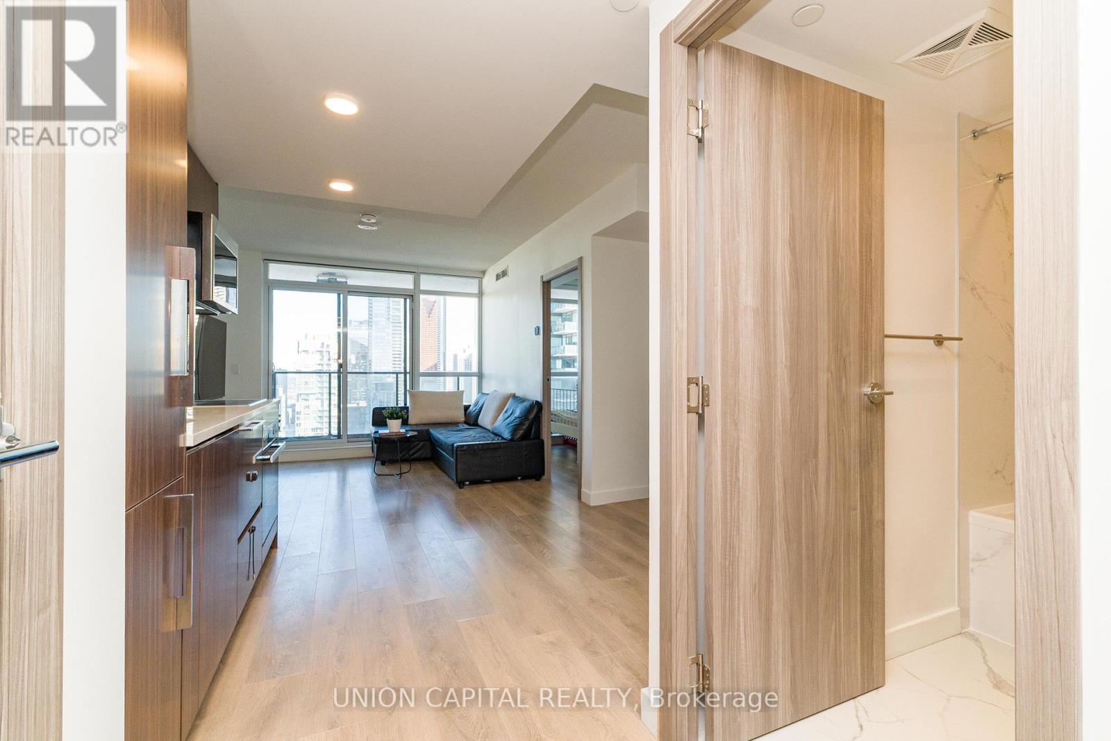 4502 - 38 Widmer Street, Toronto, Ontario  M5V 0P7 - Photo 7 - C12931176