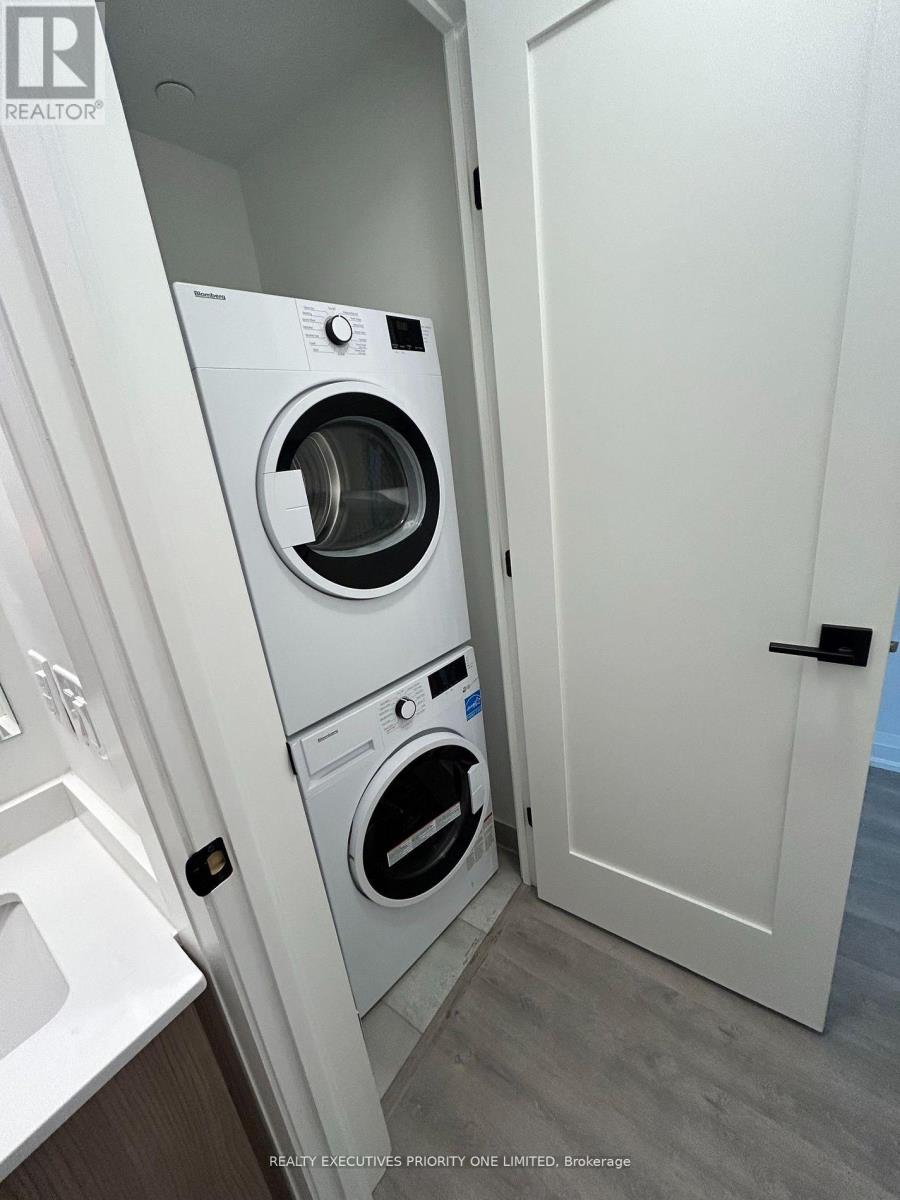 407 - 2369 Danforth Avenue, Toronto, Ontario  M4C 0B1 - Photo 11 - E12931160