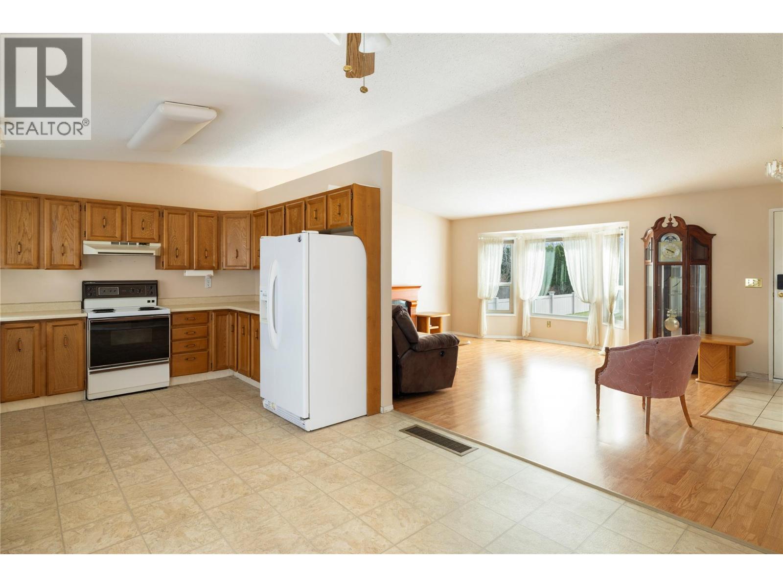 250 Hillaby Avenue, Kelowna, British Columbia  V1X 5V6 - Photo 7 - 10380933