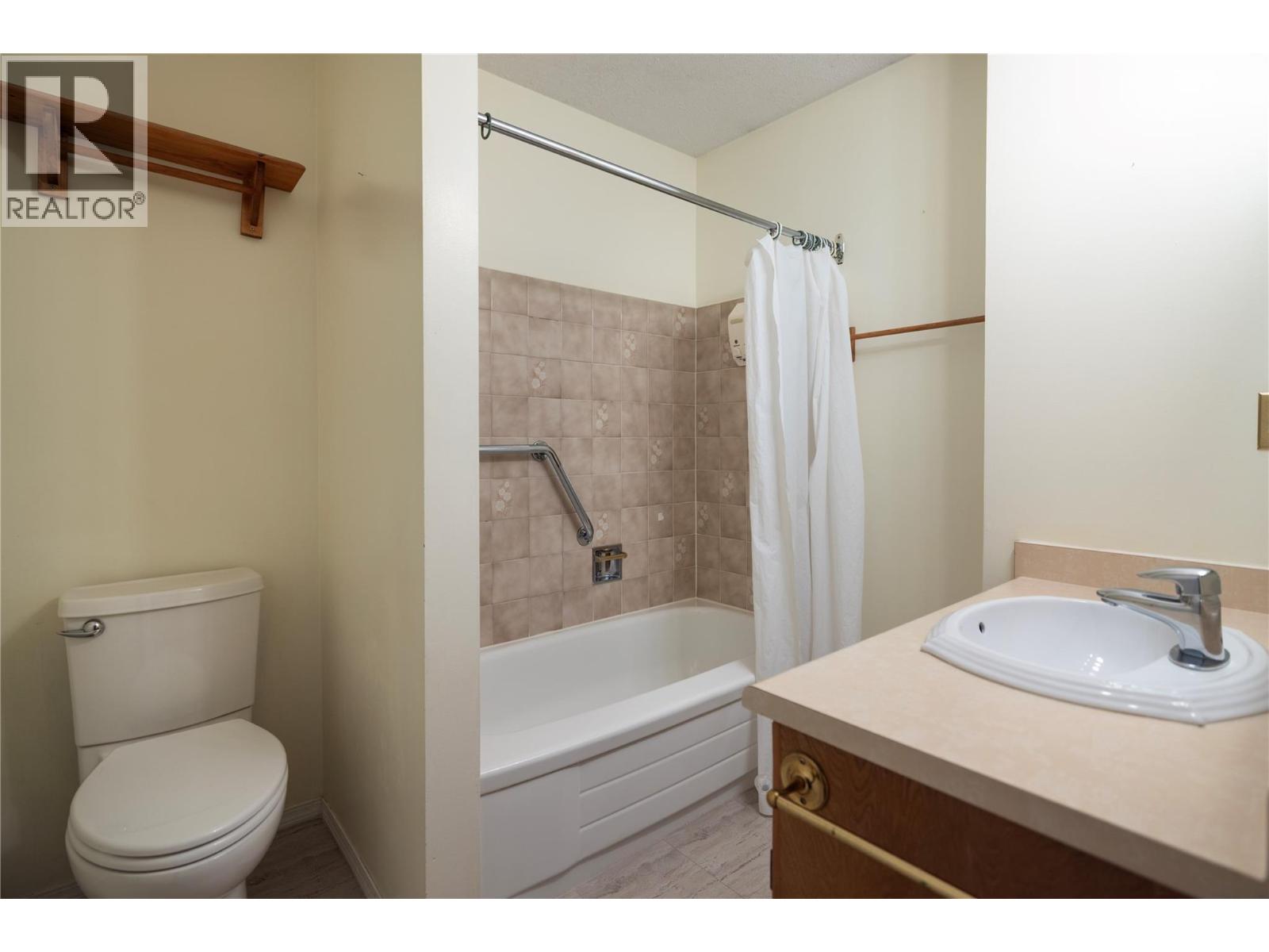 250 Hillaby Avenue, Kelowna, British Columbia  V1X 5V6 - Photo 9 - 10380933