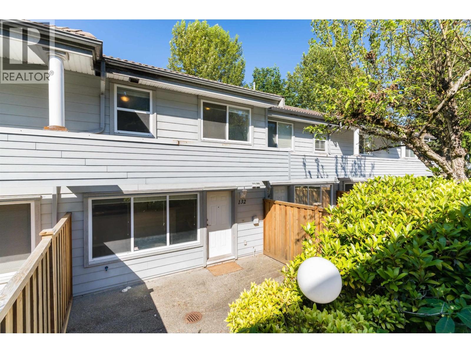 132 Shoreline Circle, Port Moody, British Columbia  V3H 5B3 - Photo 3 - R3104447