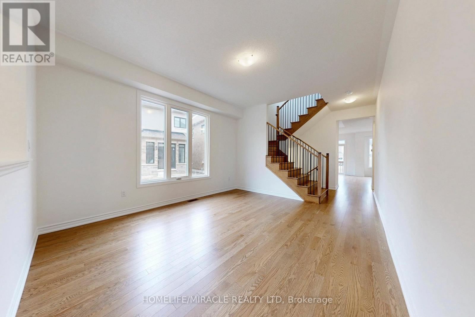 1460 Chamomile Crescent, Milton, Ontario  L9E 2E9 - Photo 6 - W12928730