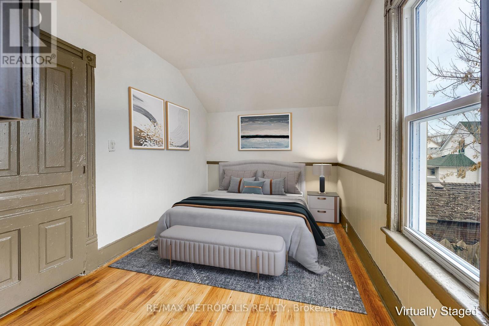 2 - 132 Forsyth Street S, Sarnia, Ontario  N7T 3A7 - Photo 10 - X12924432