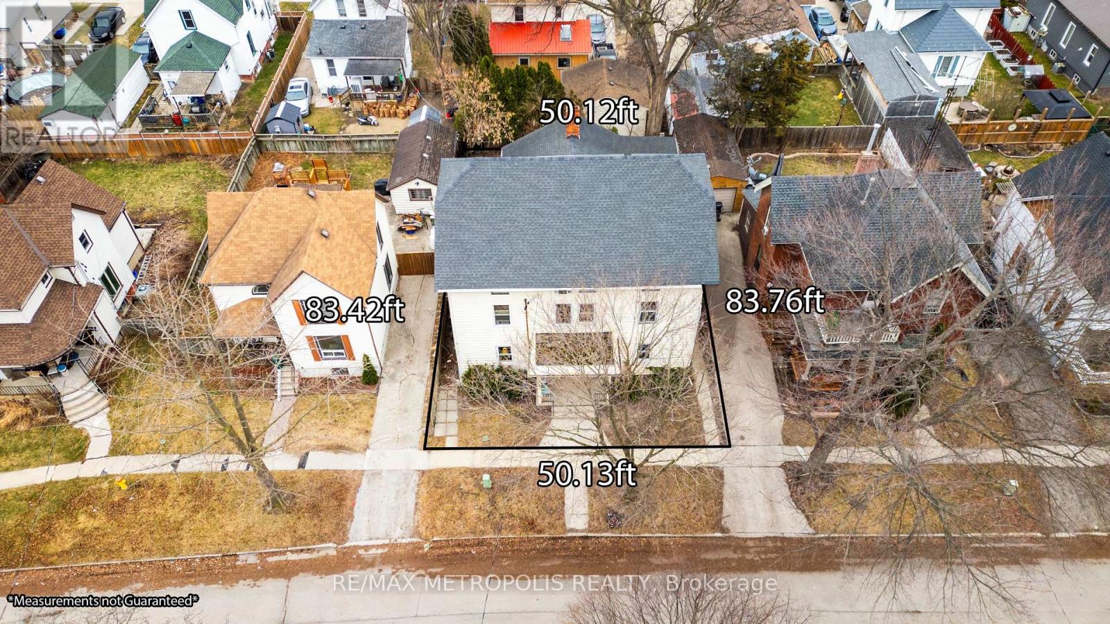 2 - 132 Forsyth Street S, Sarnia, Ontario  N7T 3A7 - Photo 2 - X12924432