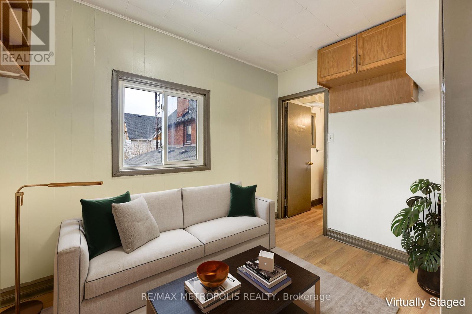 2 - 132 Forsyth Street S, Sarnia, Ontario  N7T 3A7 - Photo 6 - X12924432