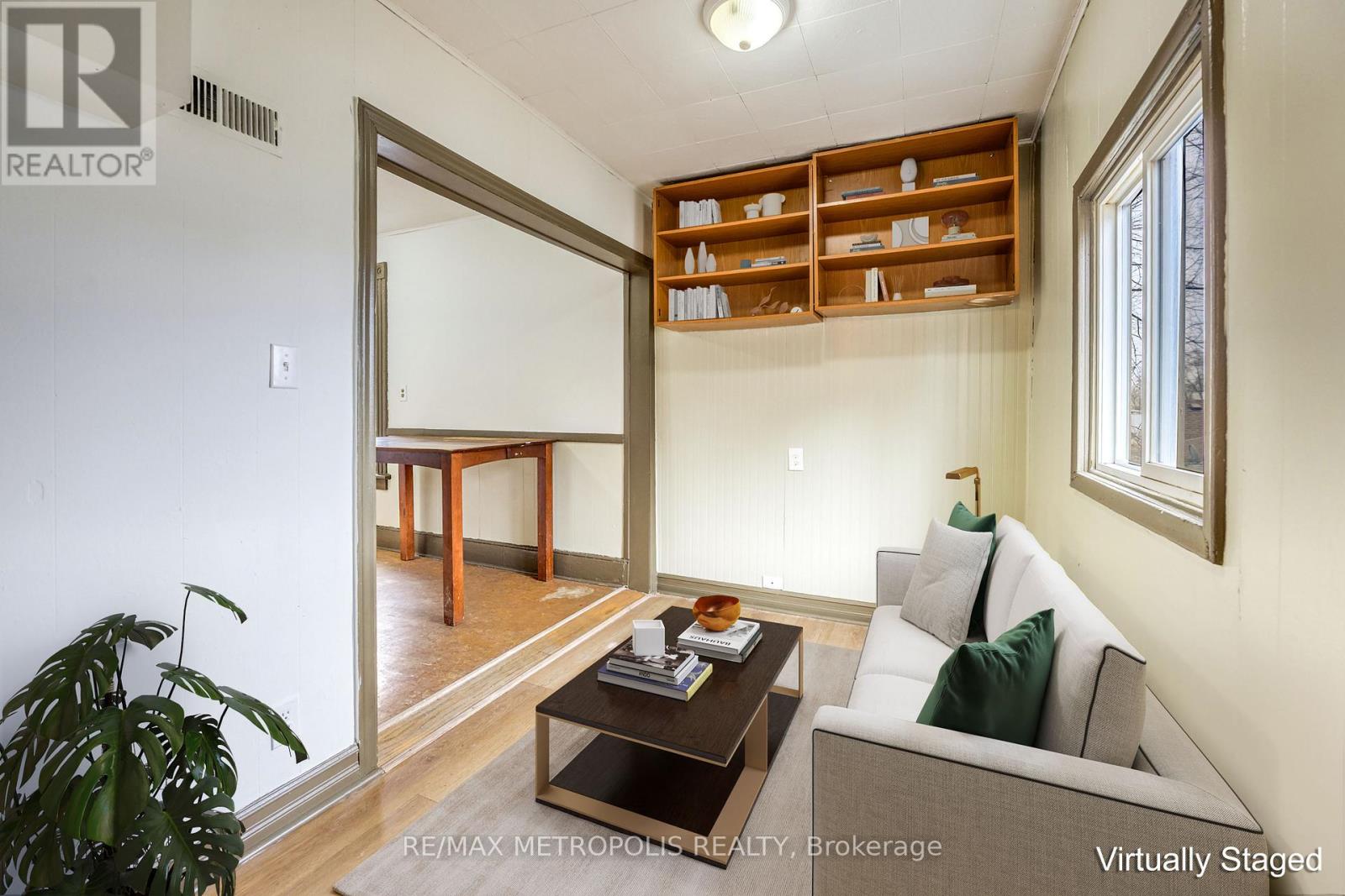 2 - 132 Forsyth Street S, Sarnia, Ontario  N7T 3A7 - Photo 8 - X12924432