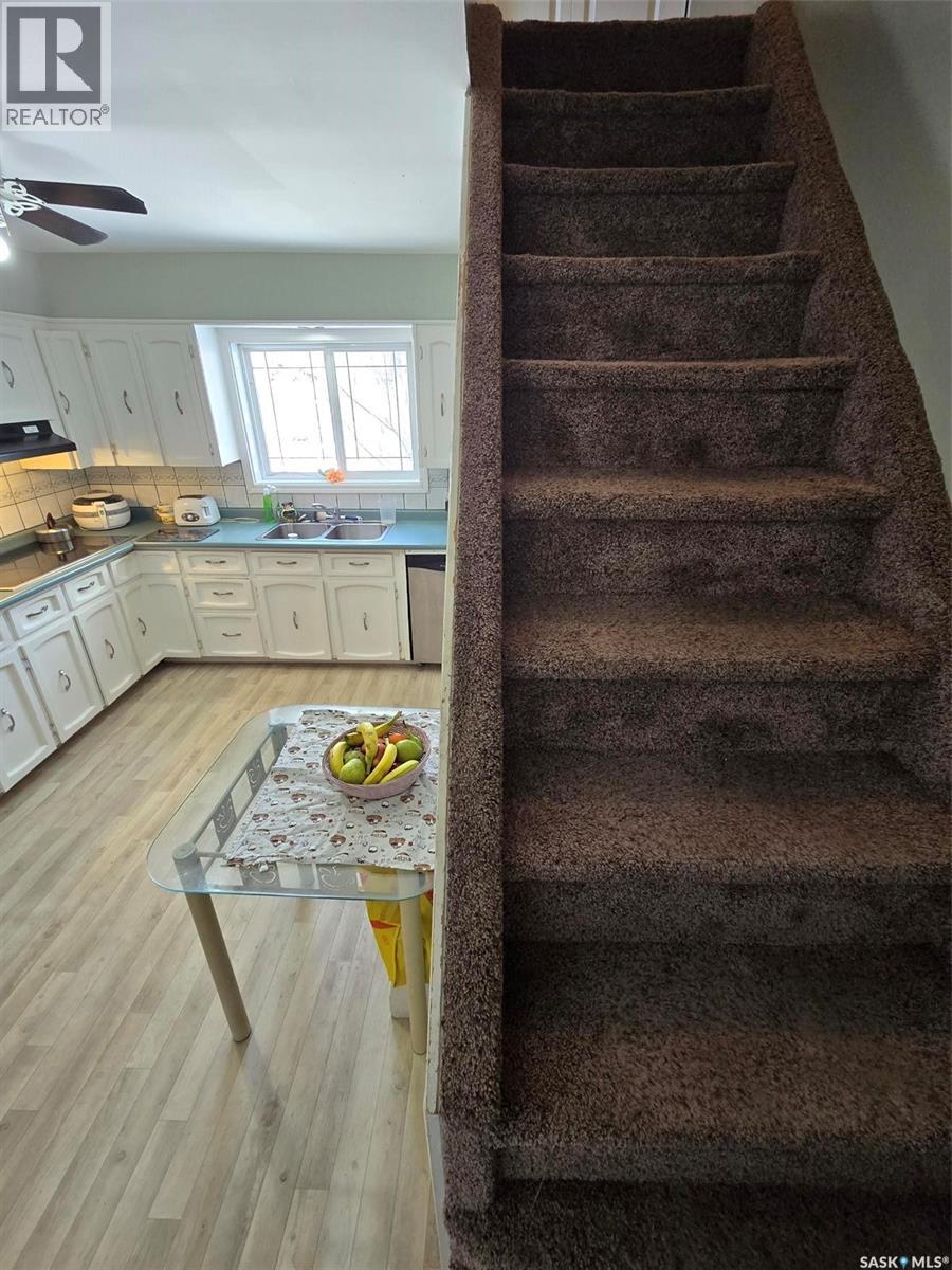 298 7th Avenue, Broadview, Saskatchewan  S0G 0K0 - Photo 14 - SK031491