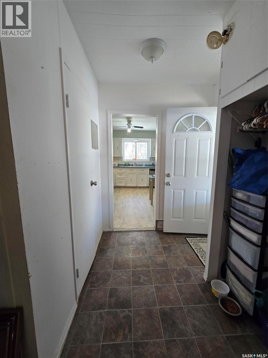 298 7th Avenue, Broadview, Saskatchewan  S0G 0K0 - Photo 17 - SK031491