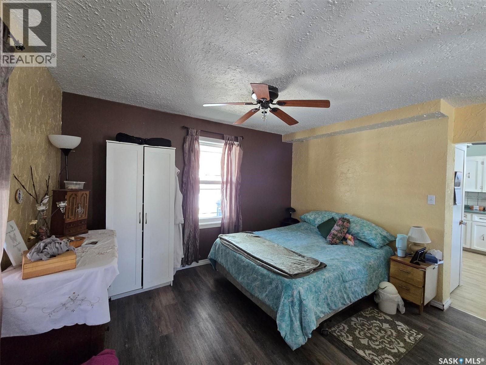 298 7th Avenue, Broadview, Saskatchewan  S0G 0K0 - Photo 21 - SK031491