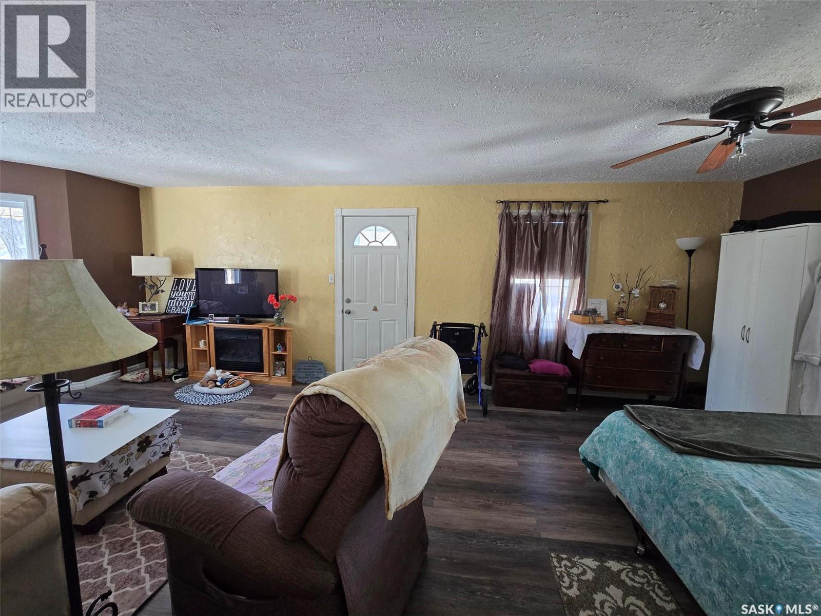 298 7th Avenue, Broadview, Saskatchewan  S0G 0K0 - Photo 22 - SK031491