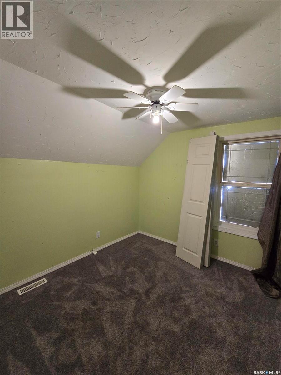 298 7th Avenue, Broadview, Saskatchewan  S0G 0K0 - Photo 28 - SK031491