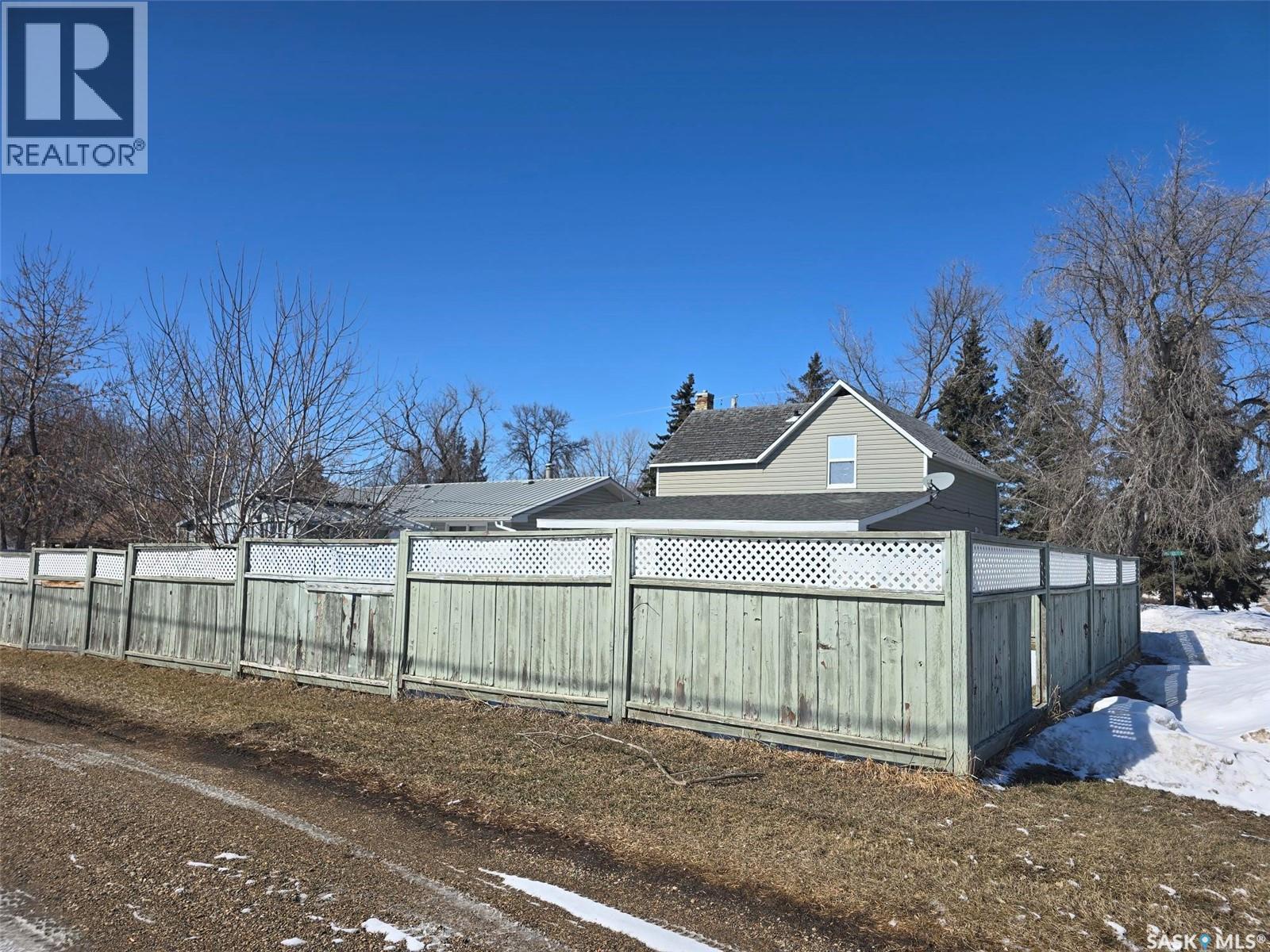 298 7th Avenue, Broadview, Saskatchewan  S0G 0K0 - Photo 42 - SK031491