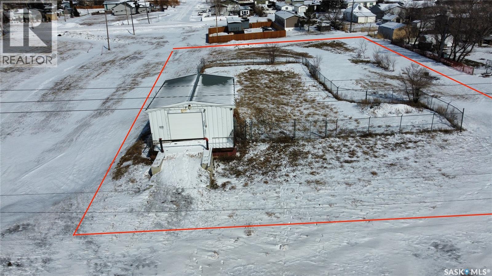 901 Railway Avenue, Hanley, Saskatchewan  S0G 2E0 - Photo 2 - SK031423