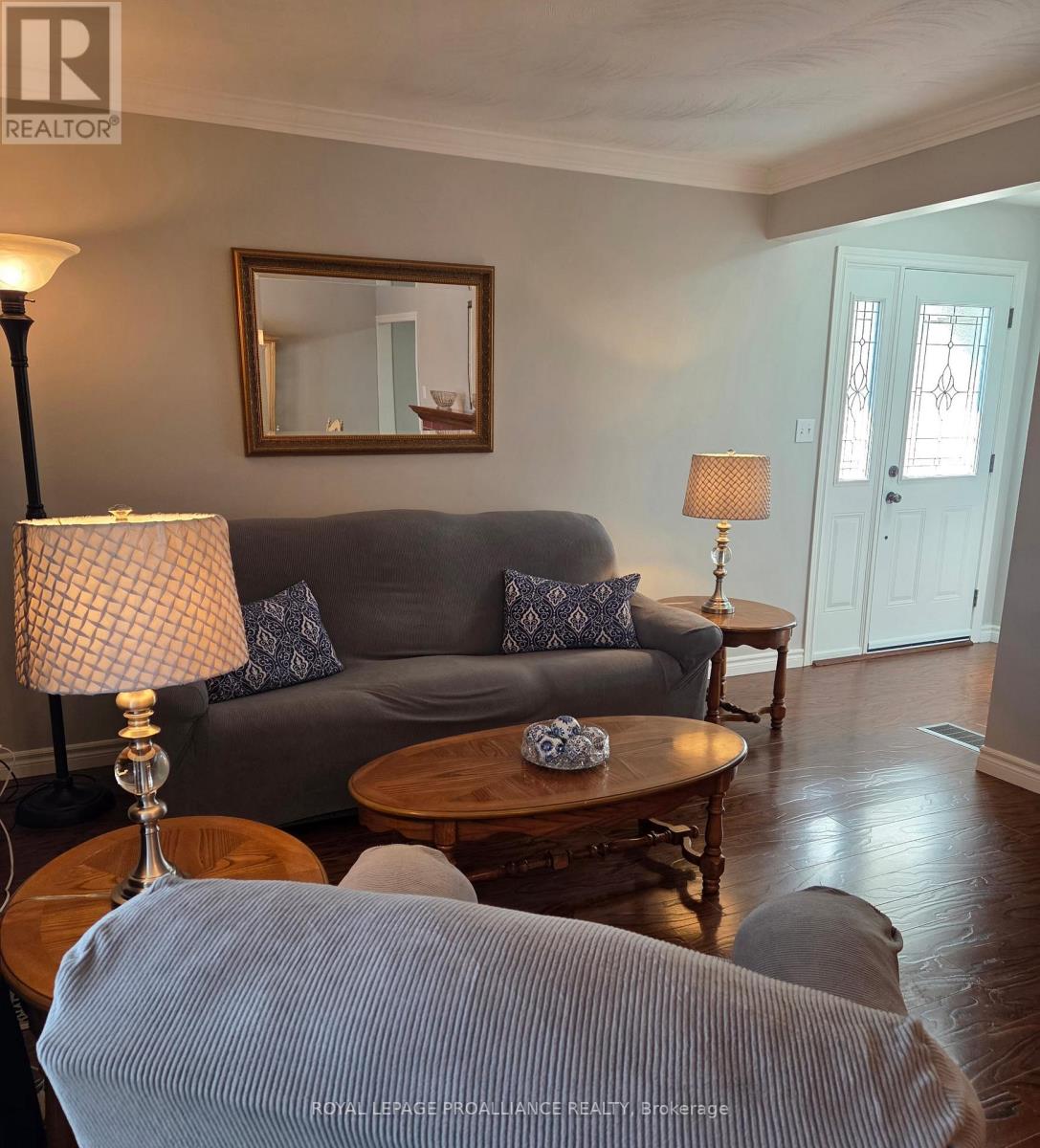 4 Gearin Street, Quinte West, Ontario  K8V 3Y1 - Photo 10 - X12912988