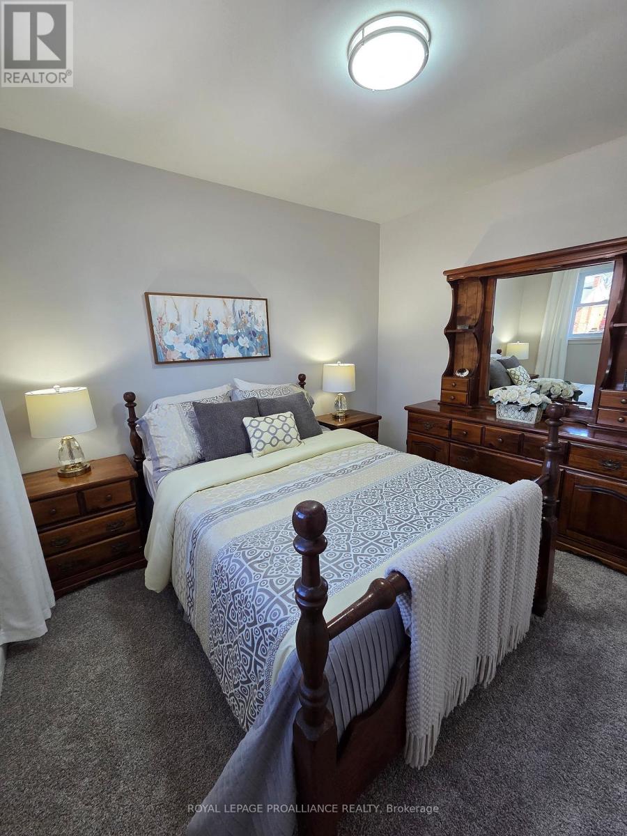 4 Gearin Street, Quinte West, Ontario  K8V 3Y1 - Photo 15 - X12912988