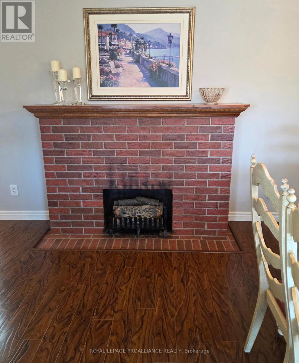 4 Gearin Street, Quinte West, Ontario  K8V 3Y1 - Photo 8 - X12912988