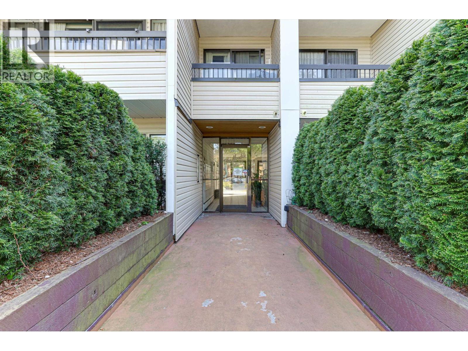 301 1048 King Albert Avenue, Coquitlam, British Columbia  V3J 1X5 - Photo 5 - R3056667