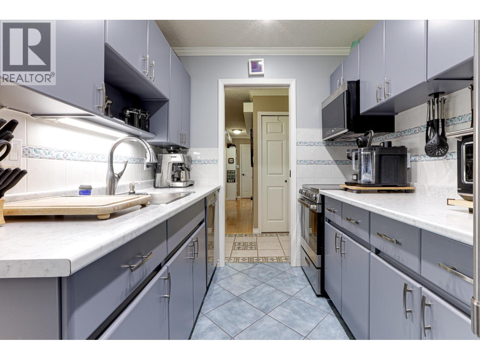 301 1048 King Albert Avenue, Coquitlam, British Columbia  V3J 1X5 - Photo 16 - R3056667