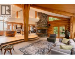 675 CATES LANE, Bowen Island, British Columbia