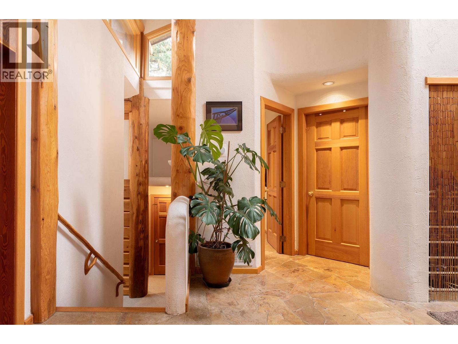 675 Cates Lane, Bowen Island, British Columbia V0N 1G2 - Photo 24 - R3090238