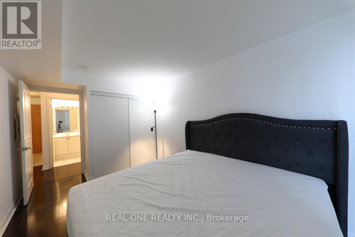1911 - 4968 Yonge Street, Toronto, Ontario  M2N 7G9 - Photo 14 - C12931252