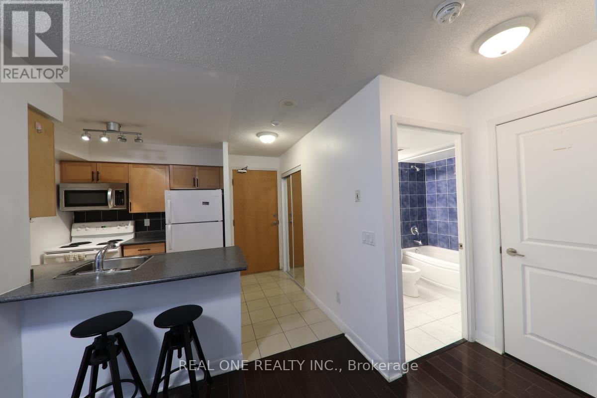 1911 - 4968 Yonge Street, Toronto, Ontario  M2N 7G9 - Photo 18 - C12931252