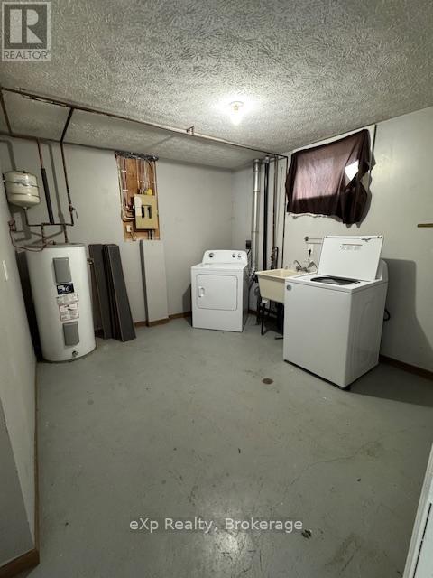 9 - 215 Mcnab Street, Brockton, Ontario  N0G 2V0 - Photo 13 - X12931236