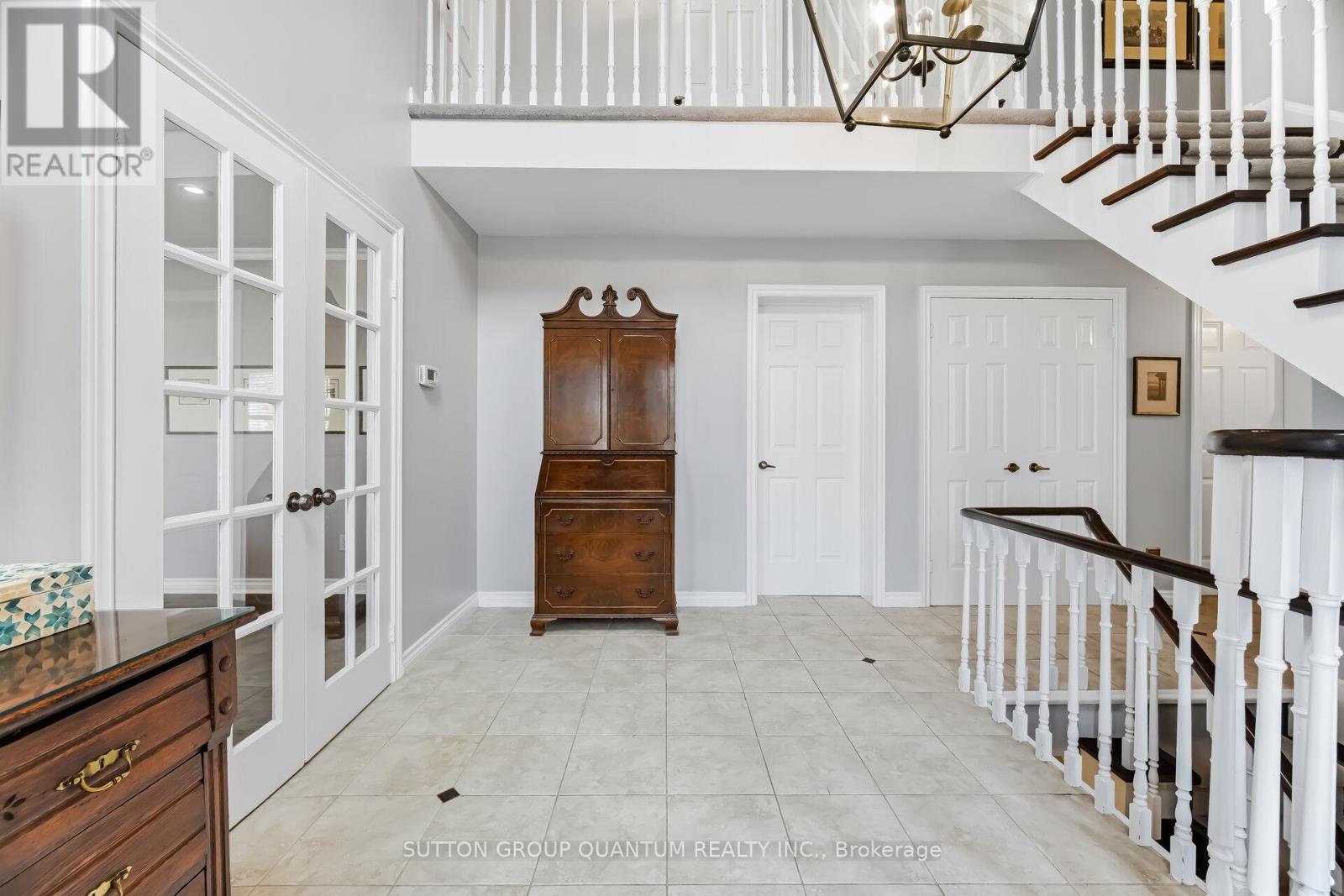 2090 Mississauga Road, Mississauga, Ontario  L5H 2K6 - Photo 4 - W12880554