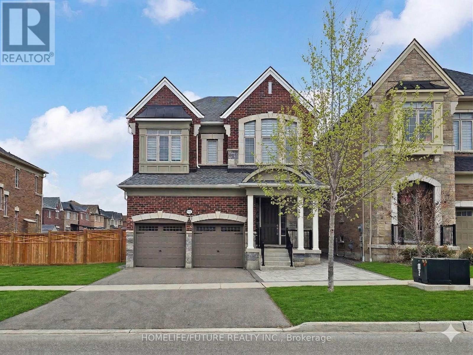 62 CHRISTINE ELLIOTT AVENUE, Whitby, Ontario