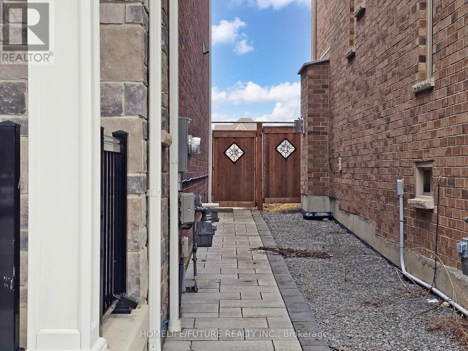 62 Christine Elliott Avenue, Whitby, Ontario  L1P 0E1 - Photo 47 - E12931206